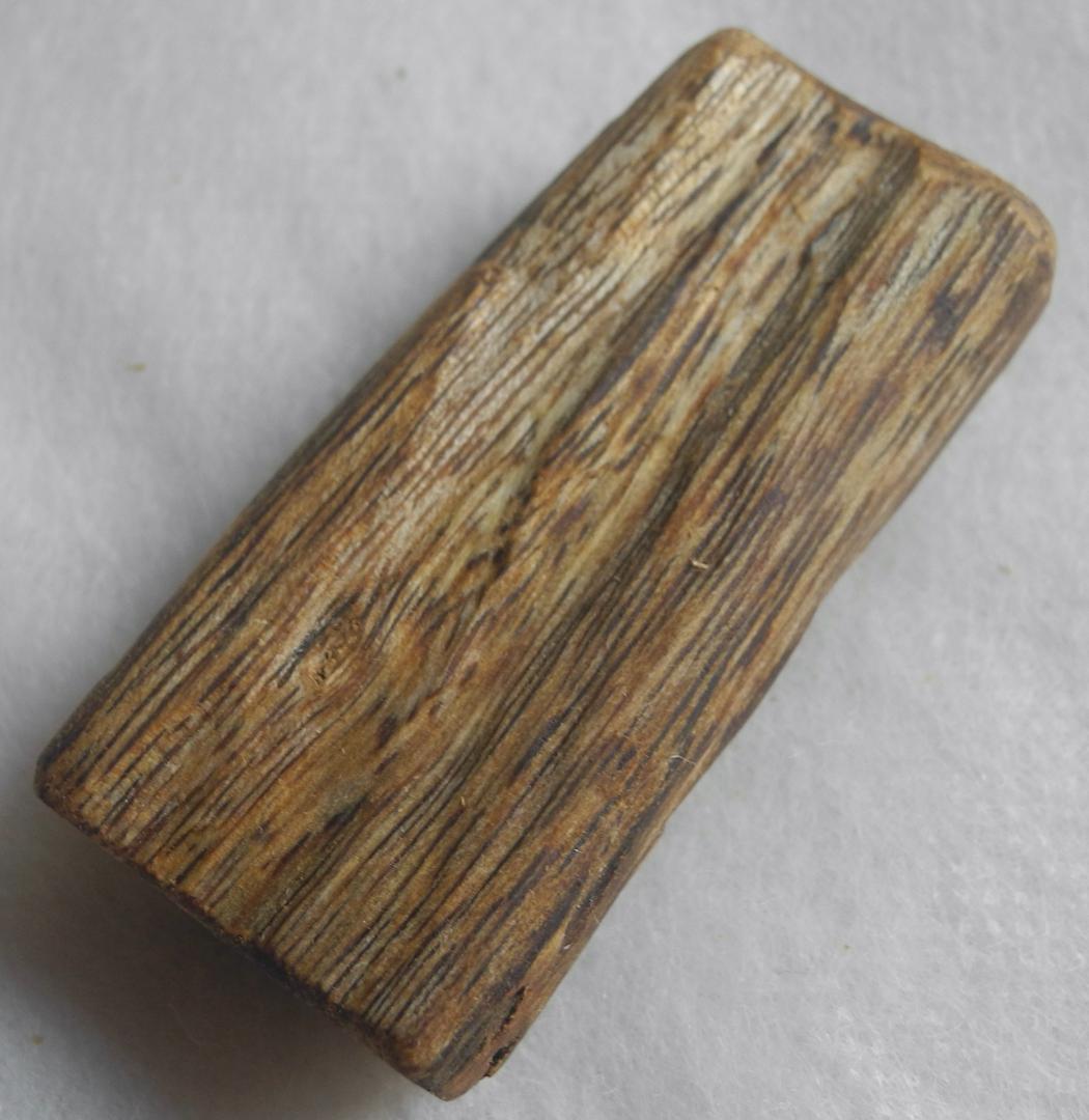 ベトナム産 天然棋楠 木片 7,9g 奇楠 沈香 香木 伽羅 Qi Nan