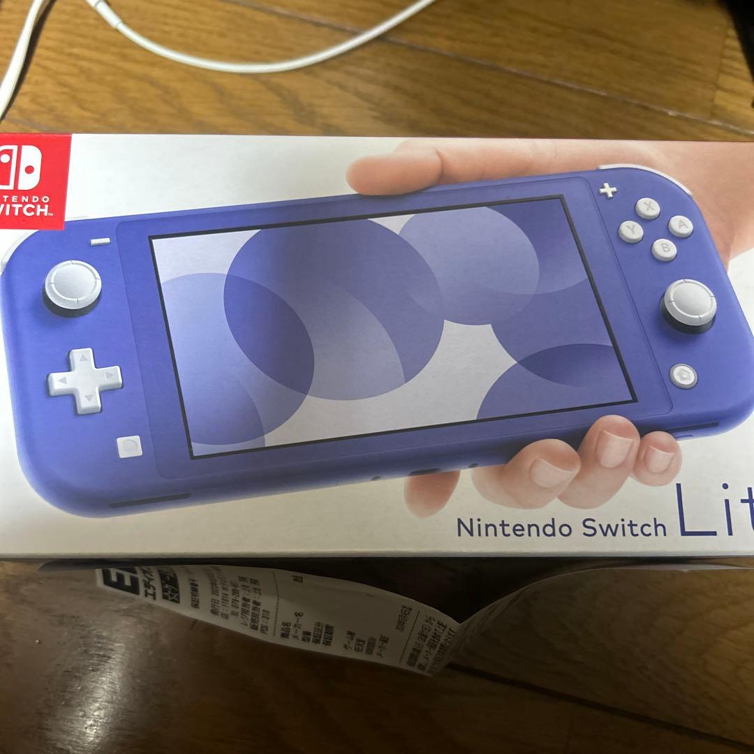 任天堂Switchライト本体➕ソフト3本➕充電器