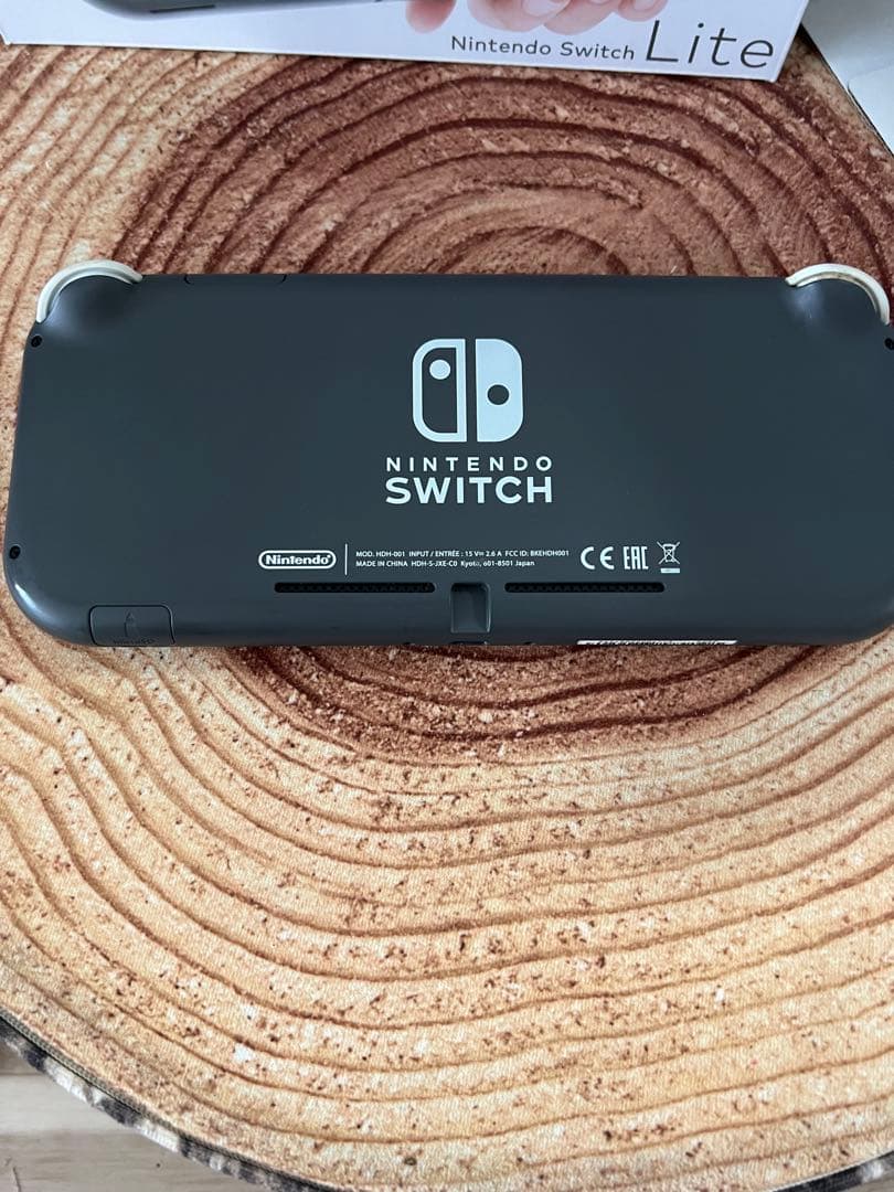Nintendo Switch Lite グレー　本体①