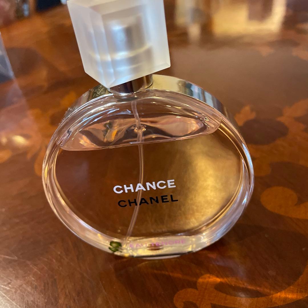 シャネル香水EAU T ENDR E