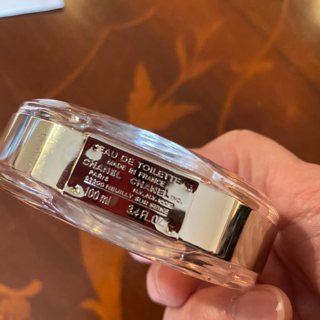 シャネル香水EAU T ENDR E