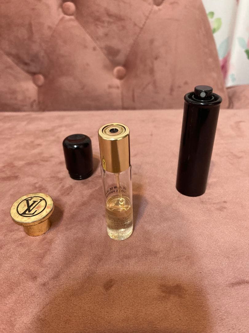 レフィル一本付き　ルイヴィトン トラベルスプレー アトマイザー