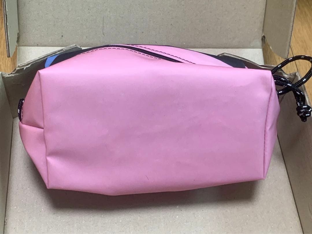 Seventeen Nukak Upcycling Merch ポーチ