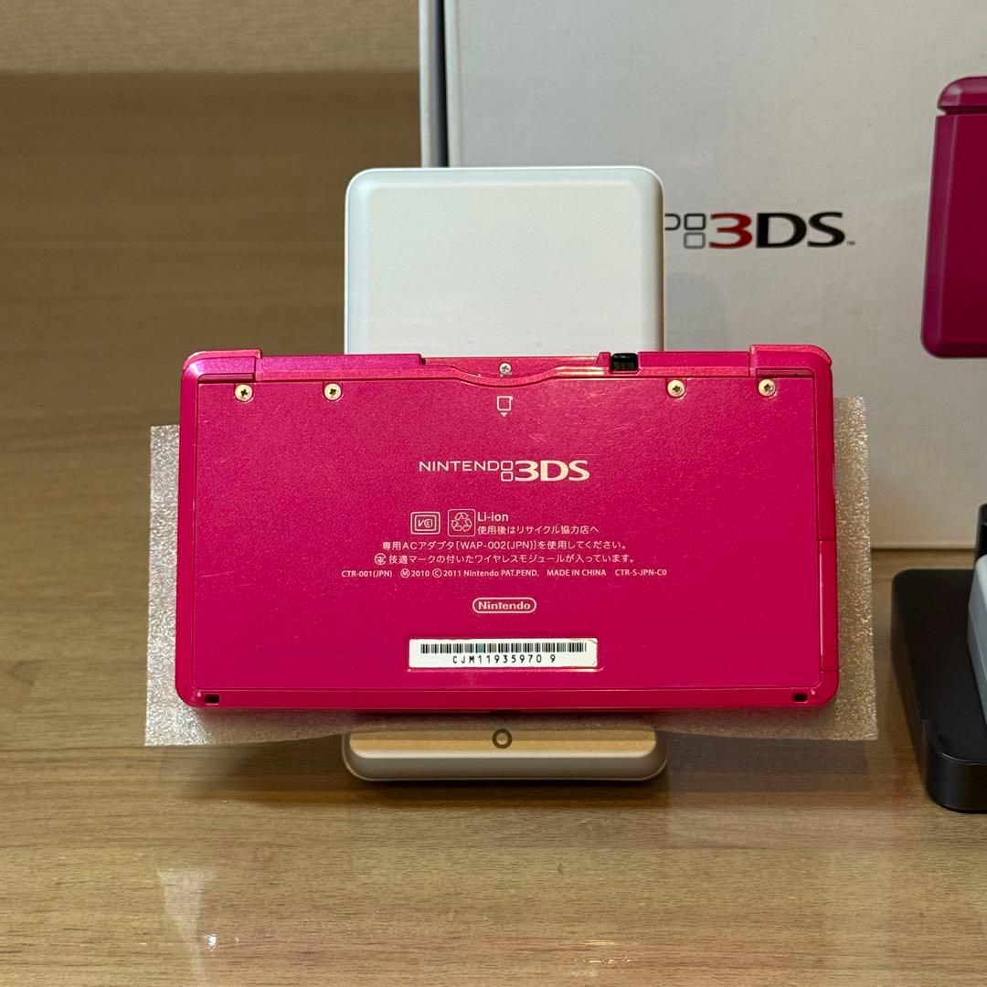 6-126 ニンテンドー3DS グロスピンク 箱付き