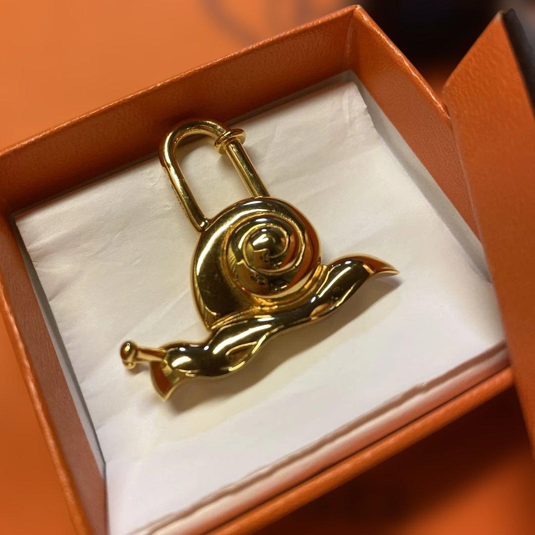 HERMES 1995限定　カタツムリ　カデナ　希少　お箱、リボン　ショッパー付