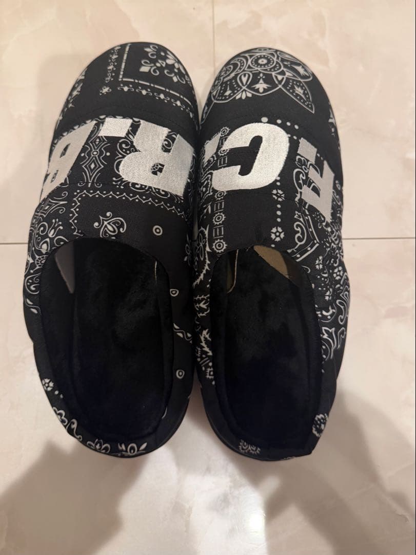 F.C.R.B. バンダナ柄 スリッポンサンダル