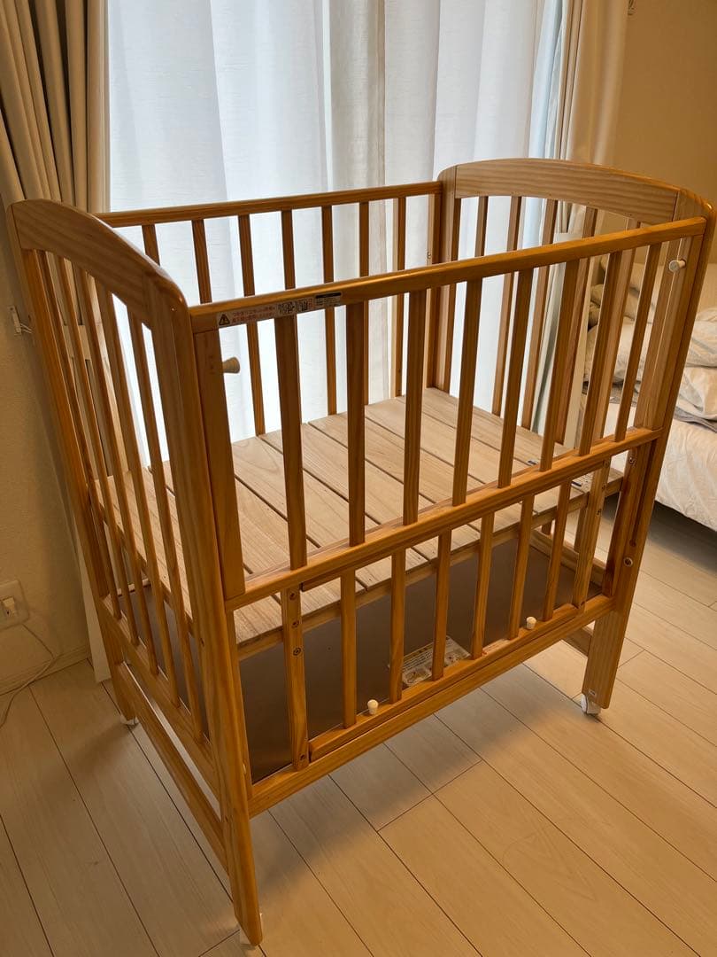 カトージ ベビーベッド ハイポジション