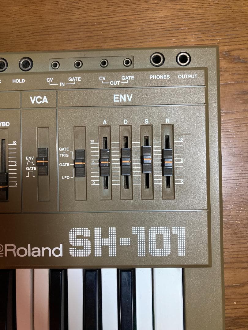 Roland SH-101 アナログシンセサイザー【難あり】