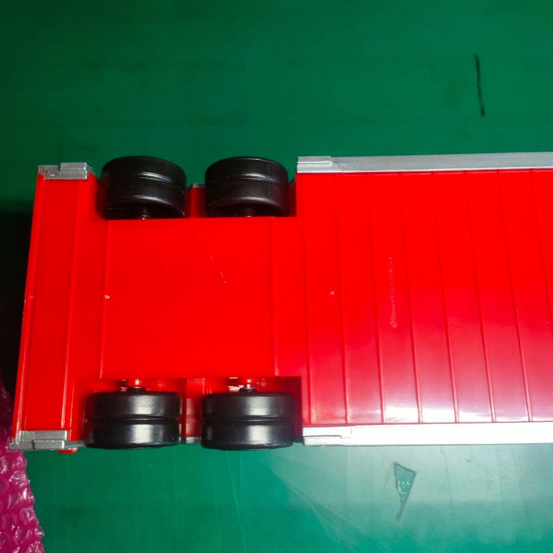 たくさんのせよう！大きなマック　トレーラー　カーズ　トミカ　タカラトミー