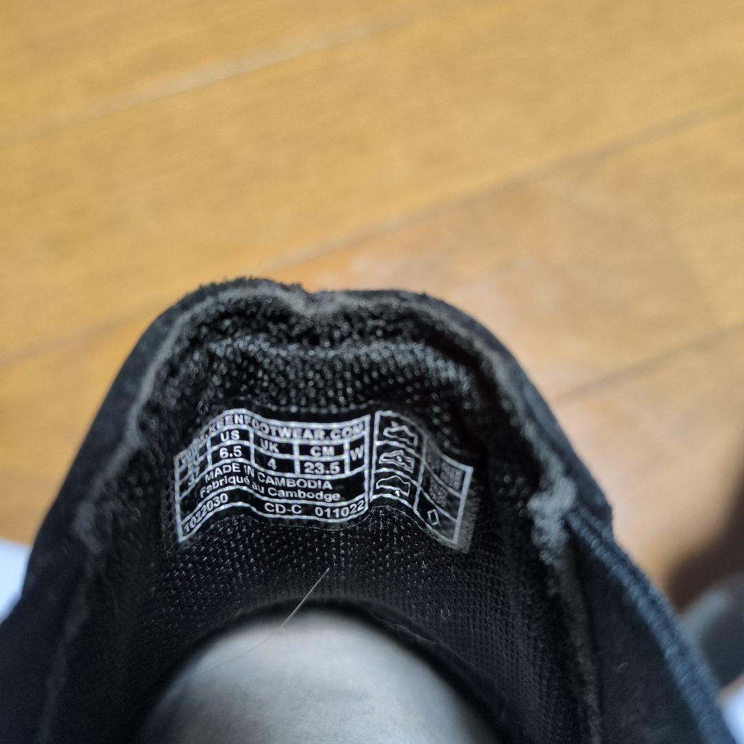 KEEN ブラック サイドゴアブーツ