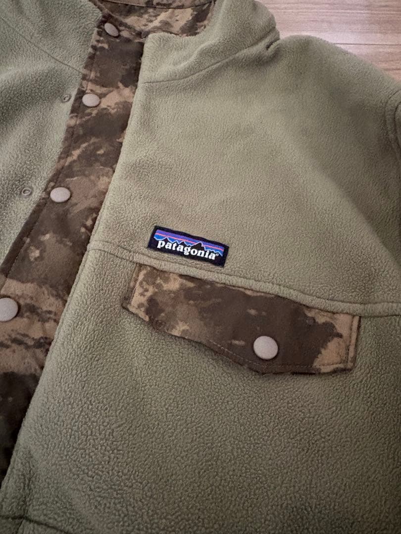 パタゴニア リバーシブルプルオーバー　グリセード　シンチラスナップt Lサイズ