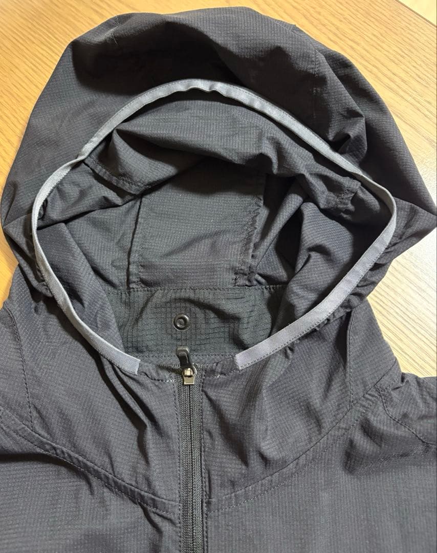 【美品】アークテリクス インセンドフーディ XS ブラック