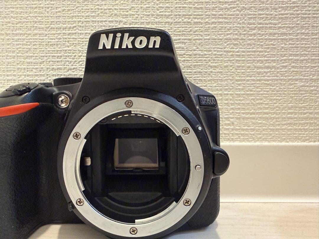 Nikon D5600 ダブルズームキット