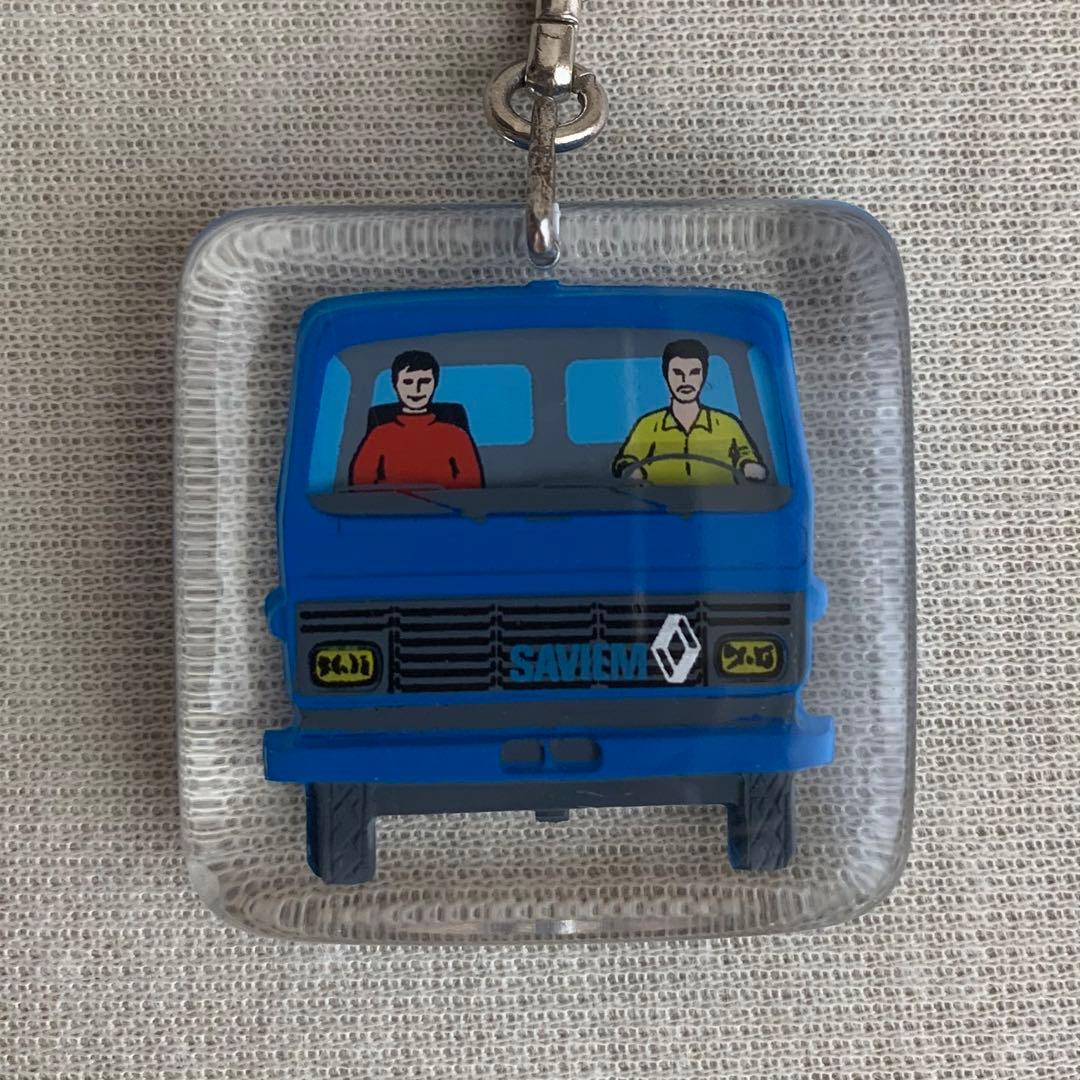 動くブルボンキーホルダー アニメ【SAVIEM】トラック ルノー フレンチパブ