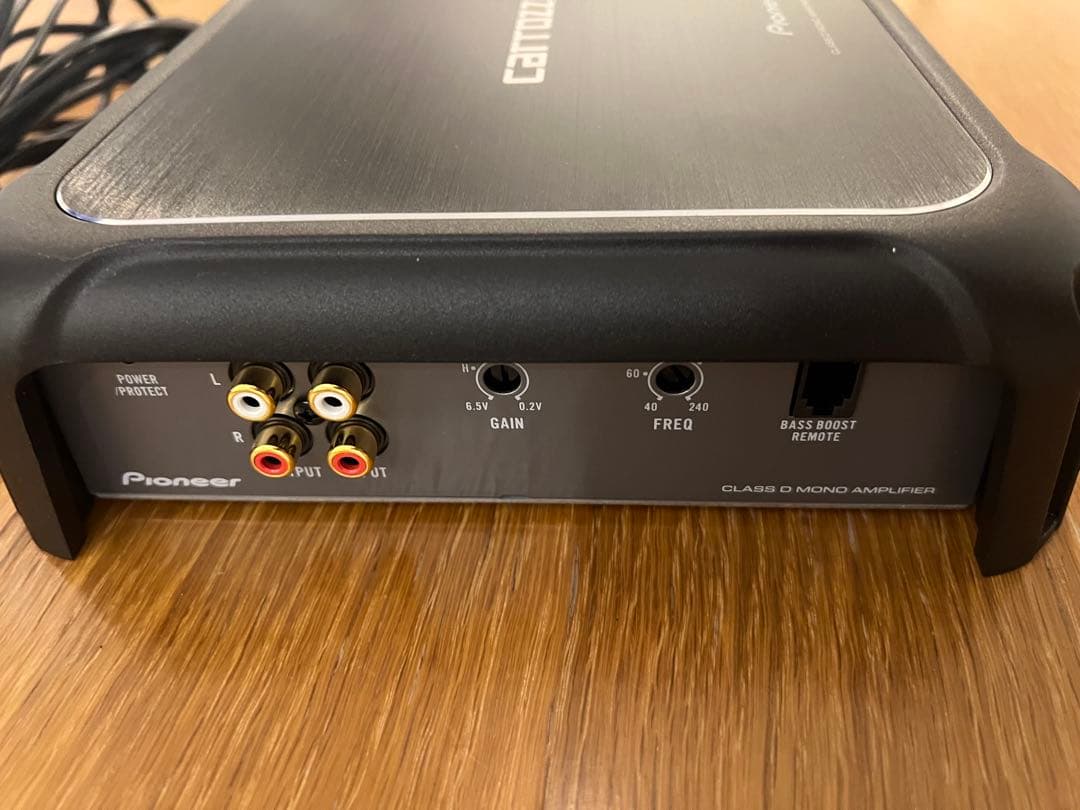 スカッシュ様 Pioneer carrozzeria GM-D8100