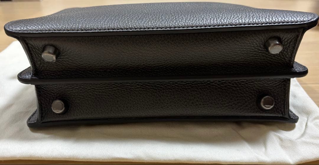 FENDI ピーカブー ISeeU スモール