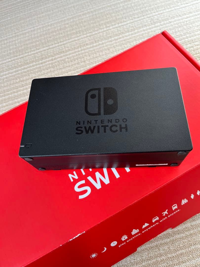 Nintendo Switch 本体 & キャリーケース
