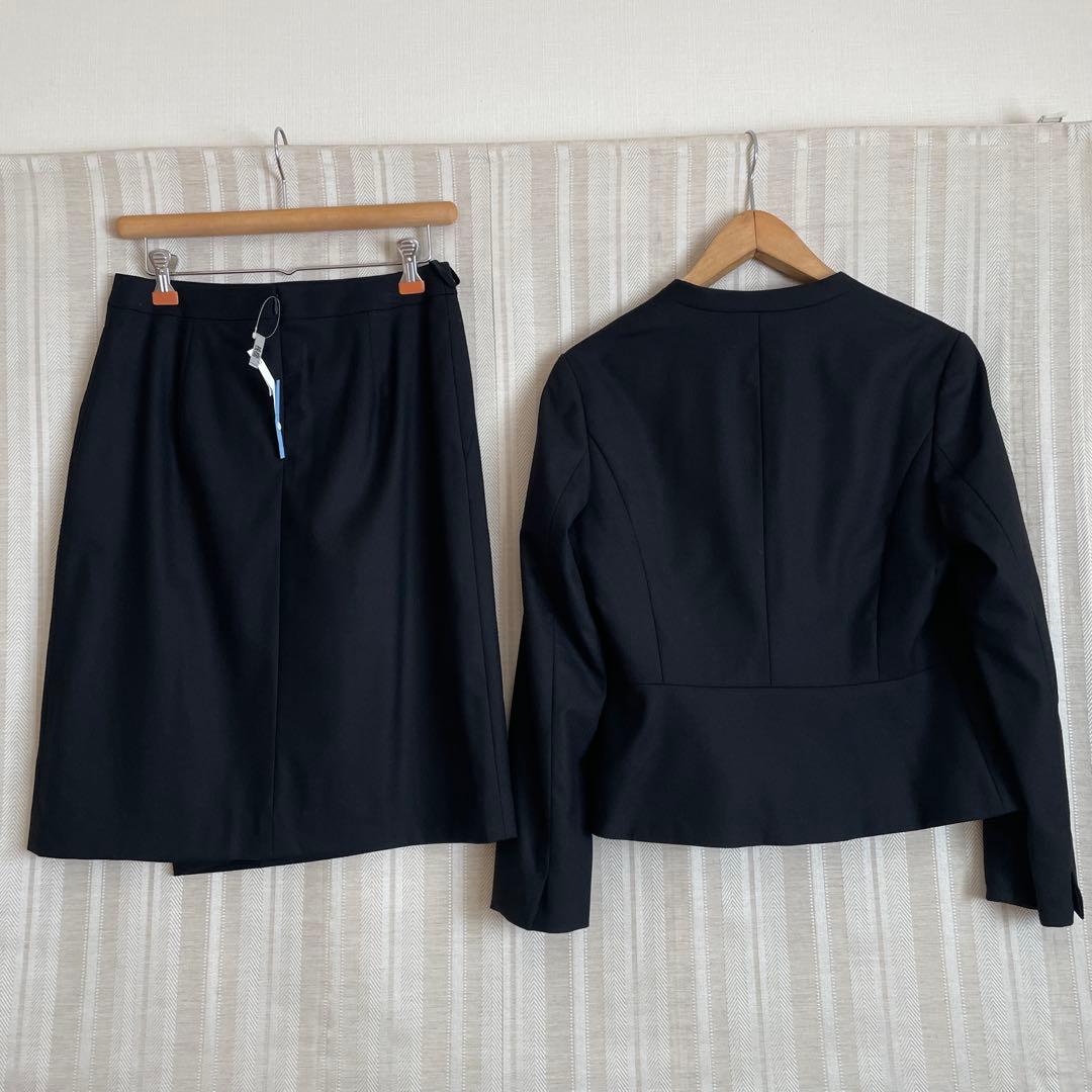 クリーニング済み！23区　Vネックノーカラージャケットスカートスーツ38