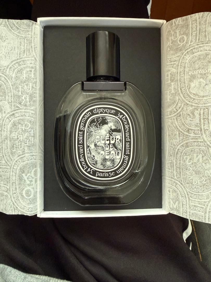 diptyque Fleur de Peau 香水