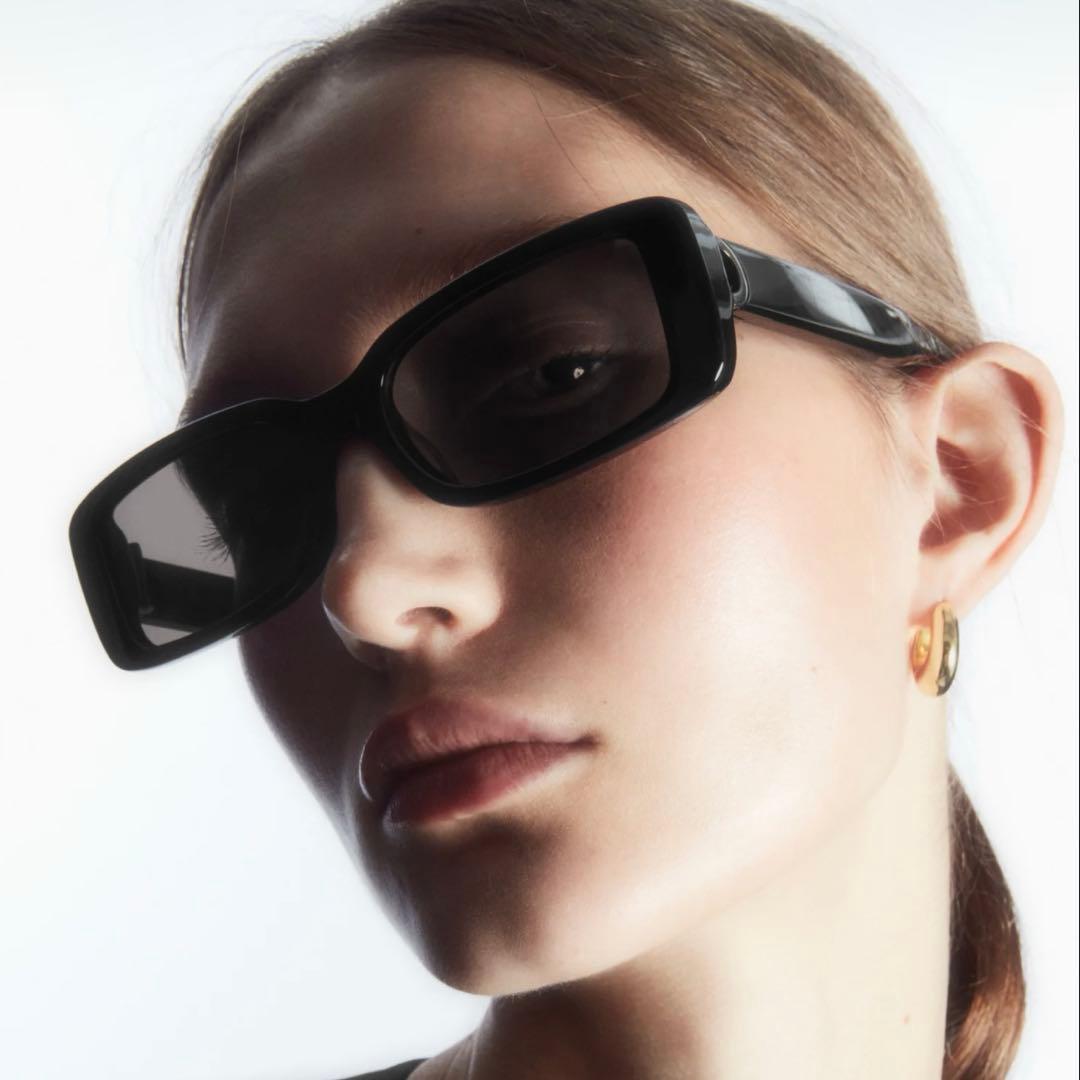 COS LINDA FARROW サングラス