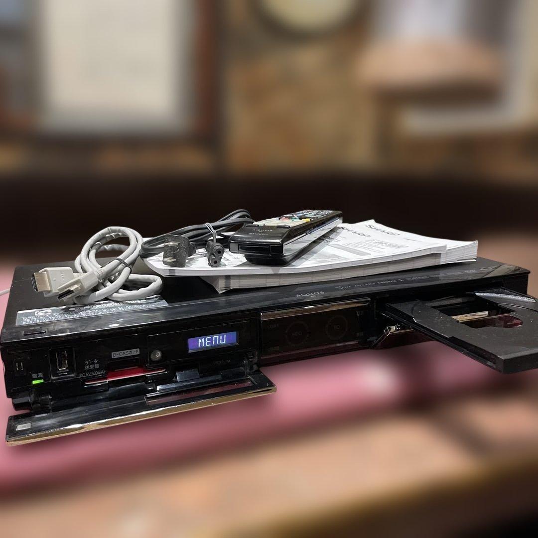 SHARP BD-HDW73 2番組W録画　取扱説明書、純正リモコン等フル装備！