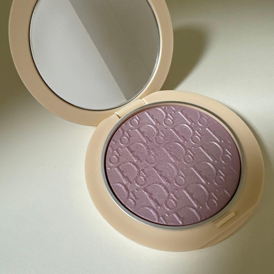 Dior ラベンダー ハイライトパウダー