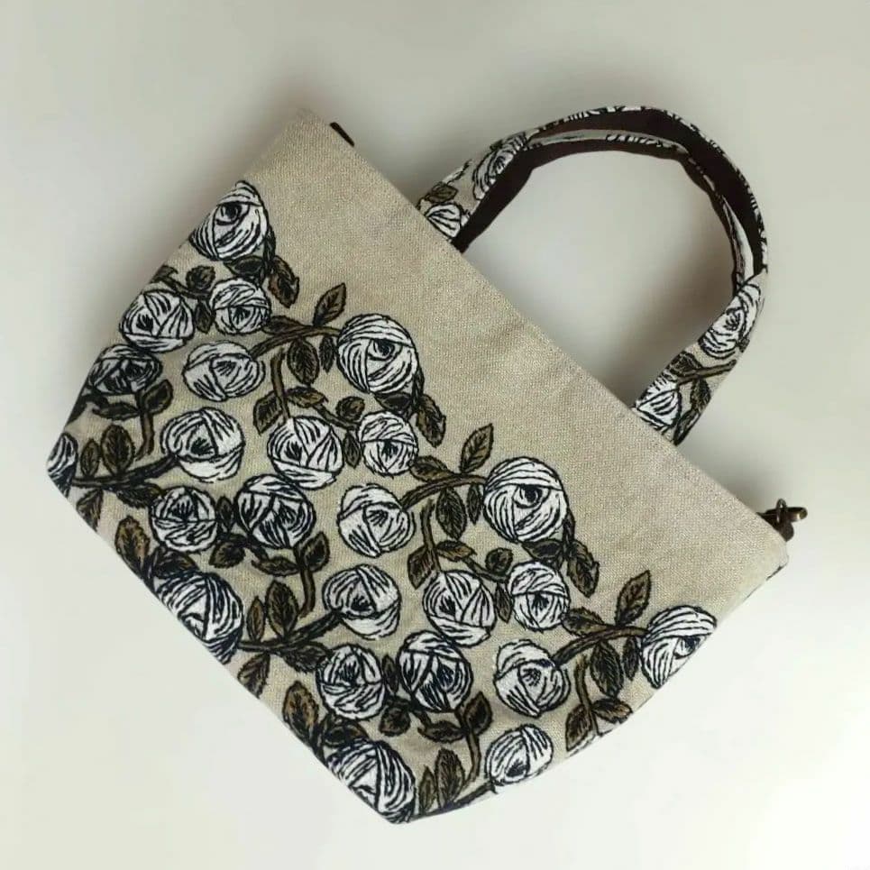 ミナペルホネン　 rosy beige マチが大きめトートバッグ