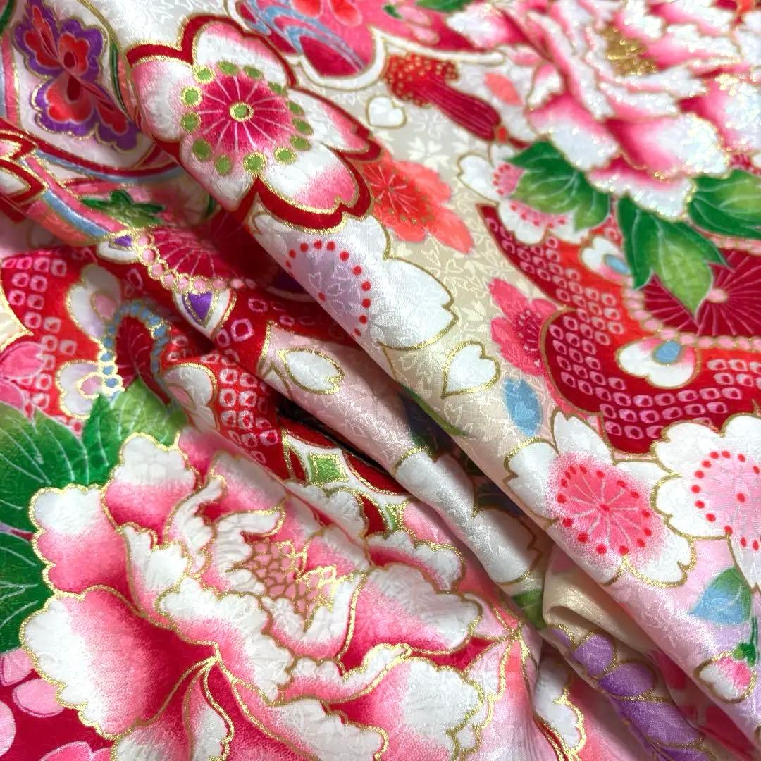 《新品》正絹 華やかな刺繍入❗️お宮参り 産着 祝着 襦袢付 新品たとう紙付 白