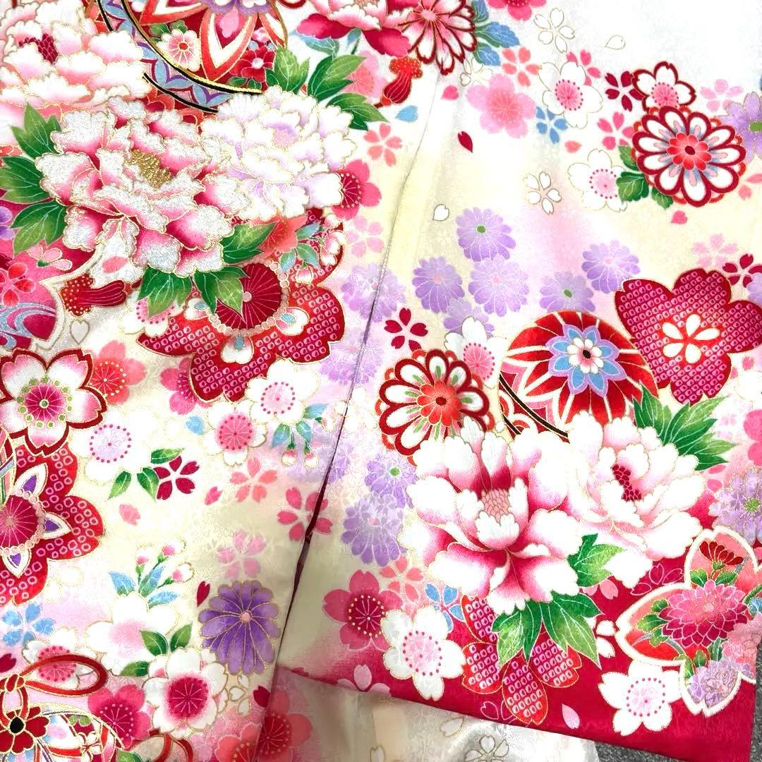 《新品》正絹 華やかな刺繍入❗️お宮参り 産着 祝着 襦袢付 新品たとう紙付 白