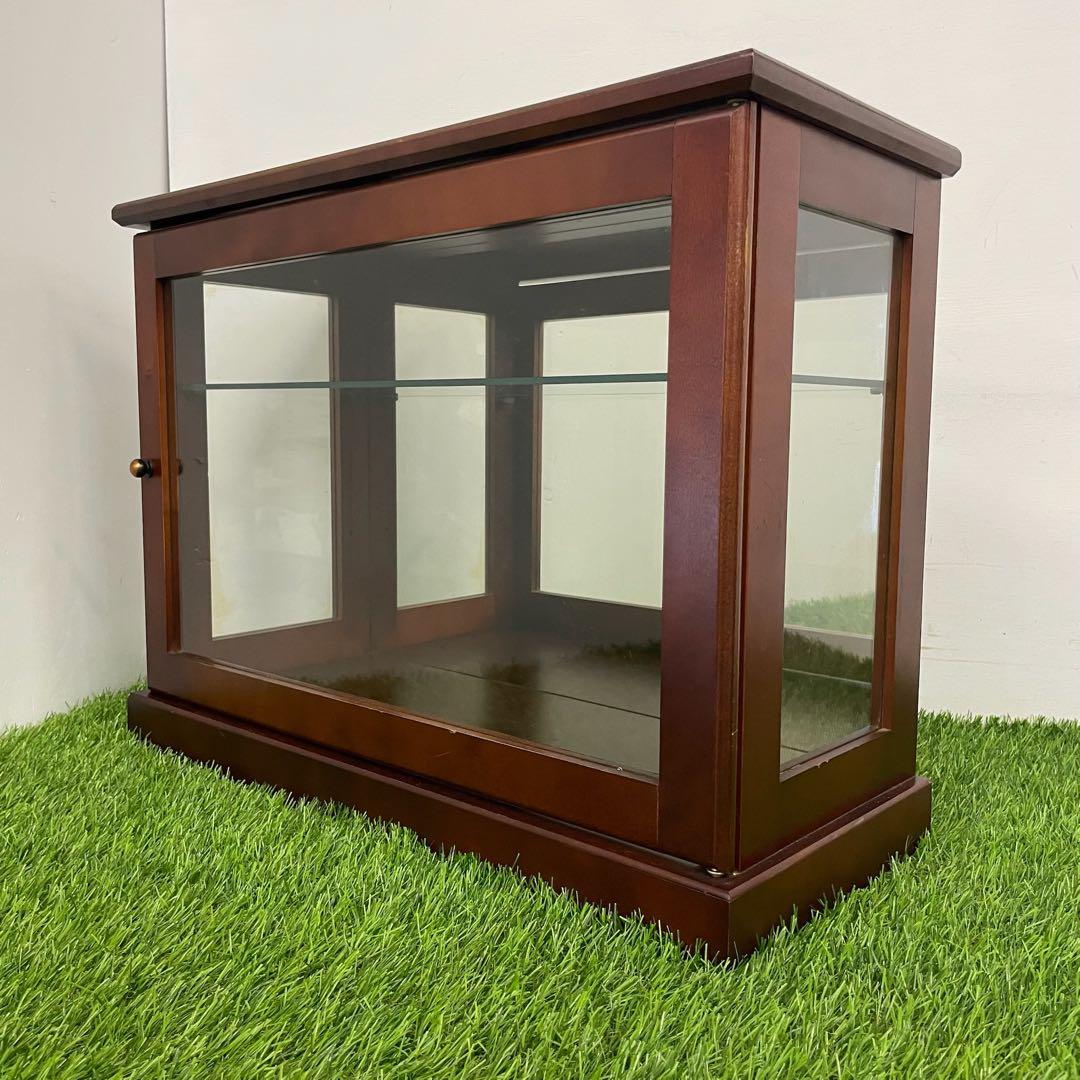 ダークブラウン ガラスケース
