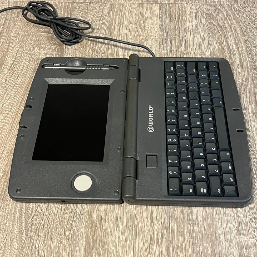 バンダイ pippin@WORLD @マーク黒キーボード 未使用保管品