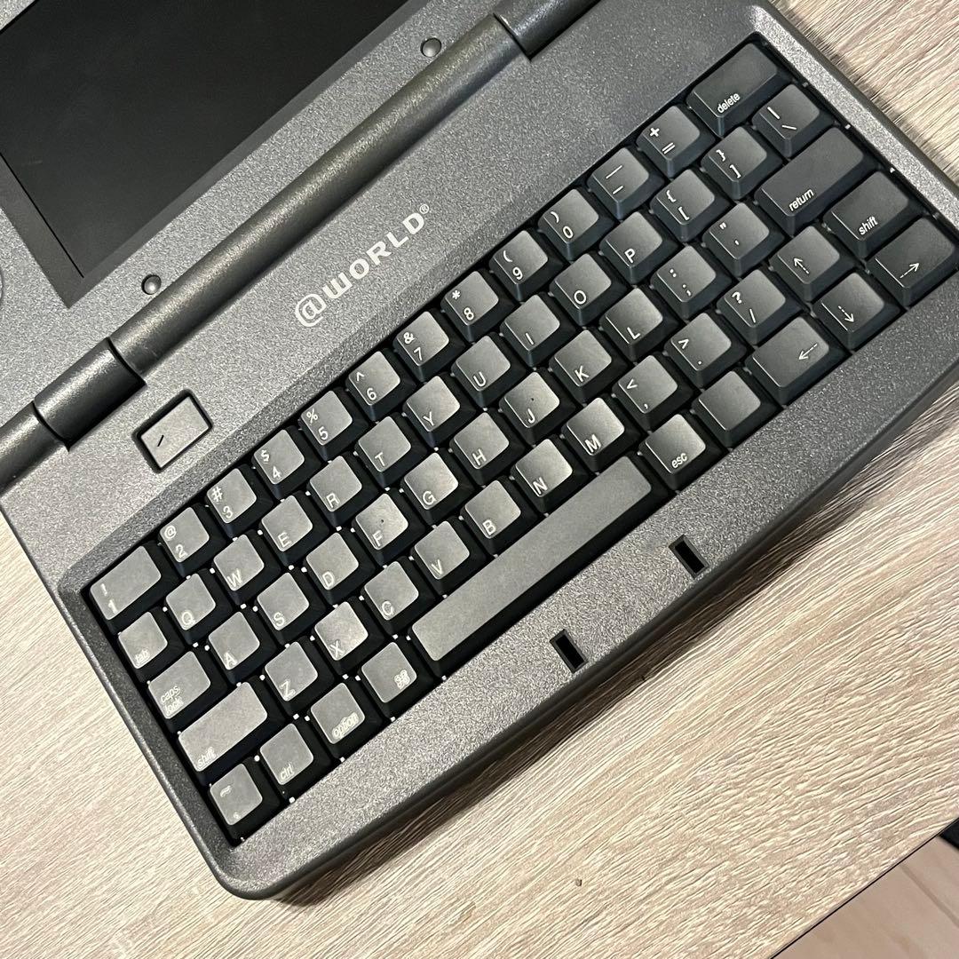 バンダイ pippin@WORLD @マーク黒キーボード 未使用保管品