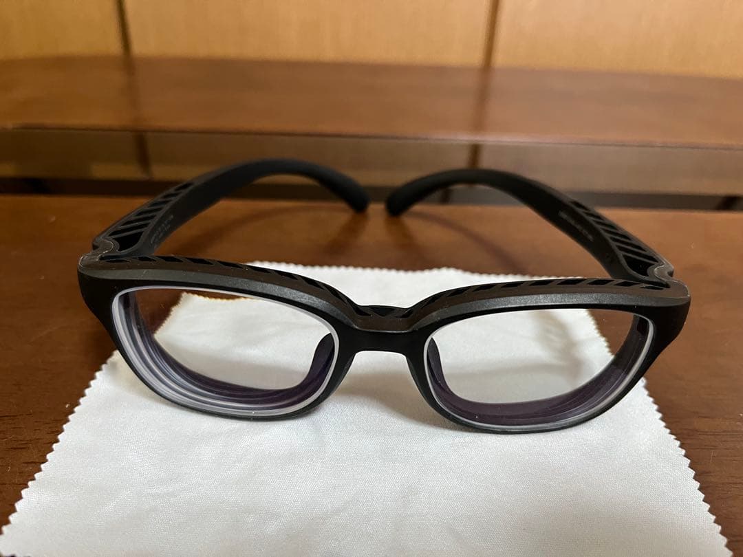 zoff スポーツ用黒メガネ