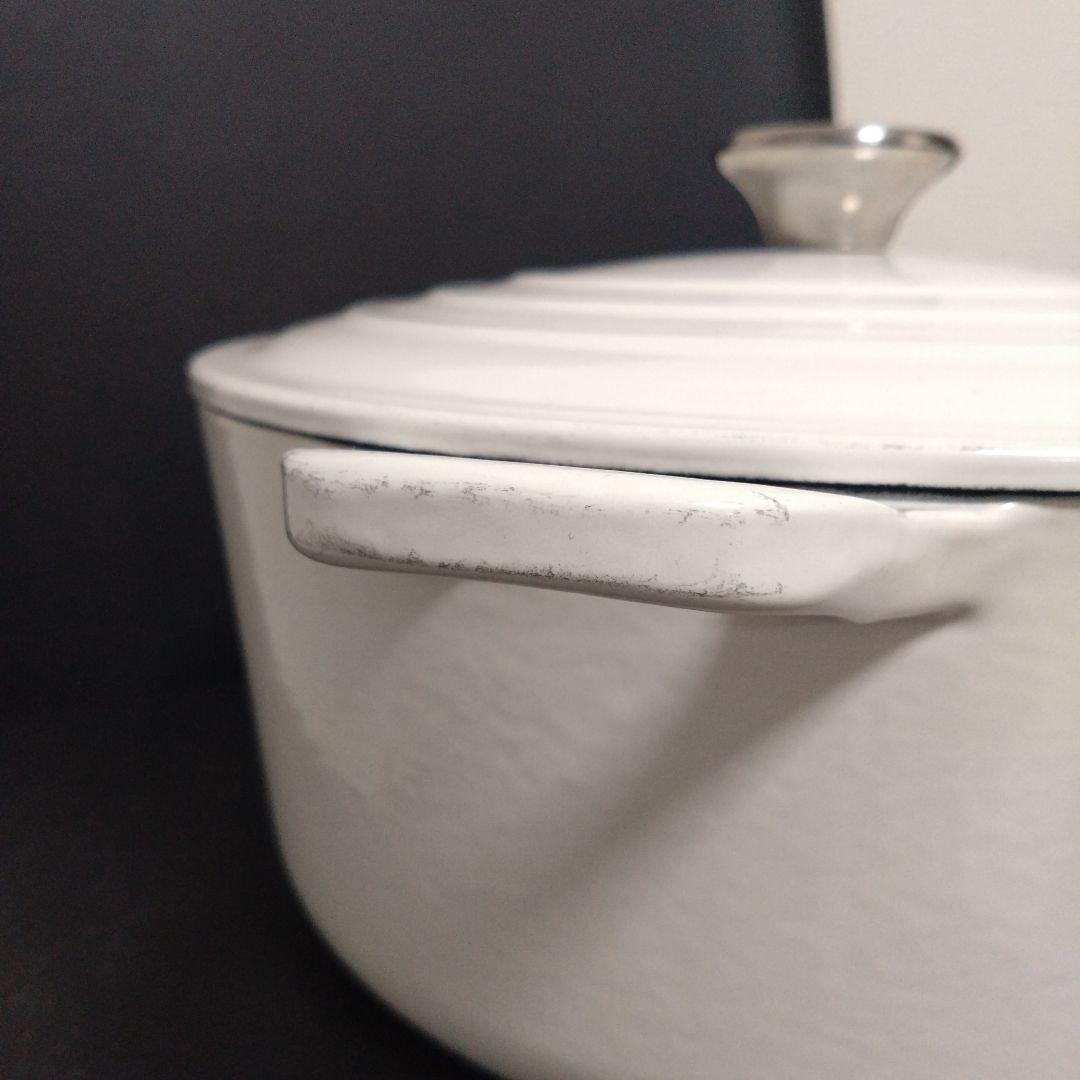 LE CREUSET ココット・ロンド 24㎝ ホワイト