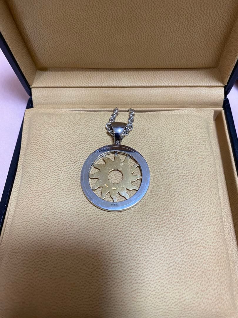 BVLGARI 太陽モチーフ ネックレス