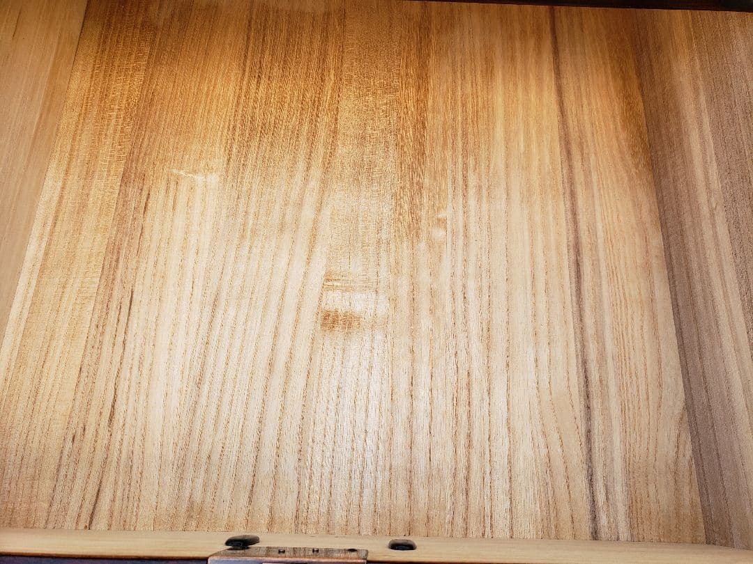 岩谷堂箪笥　和箪笥　伝統工芸　引き出し　家具