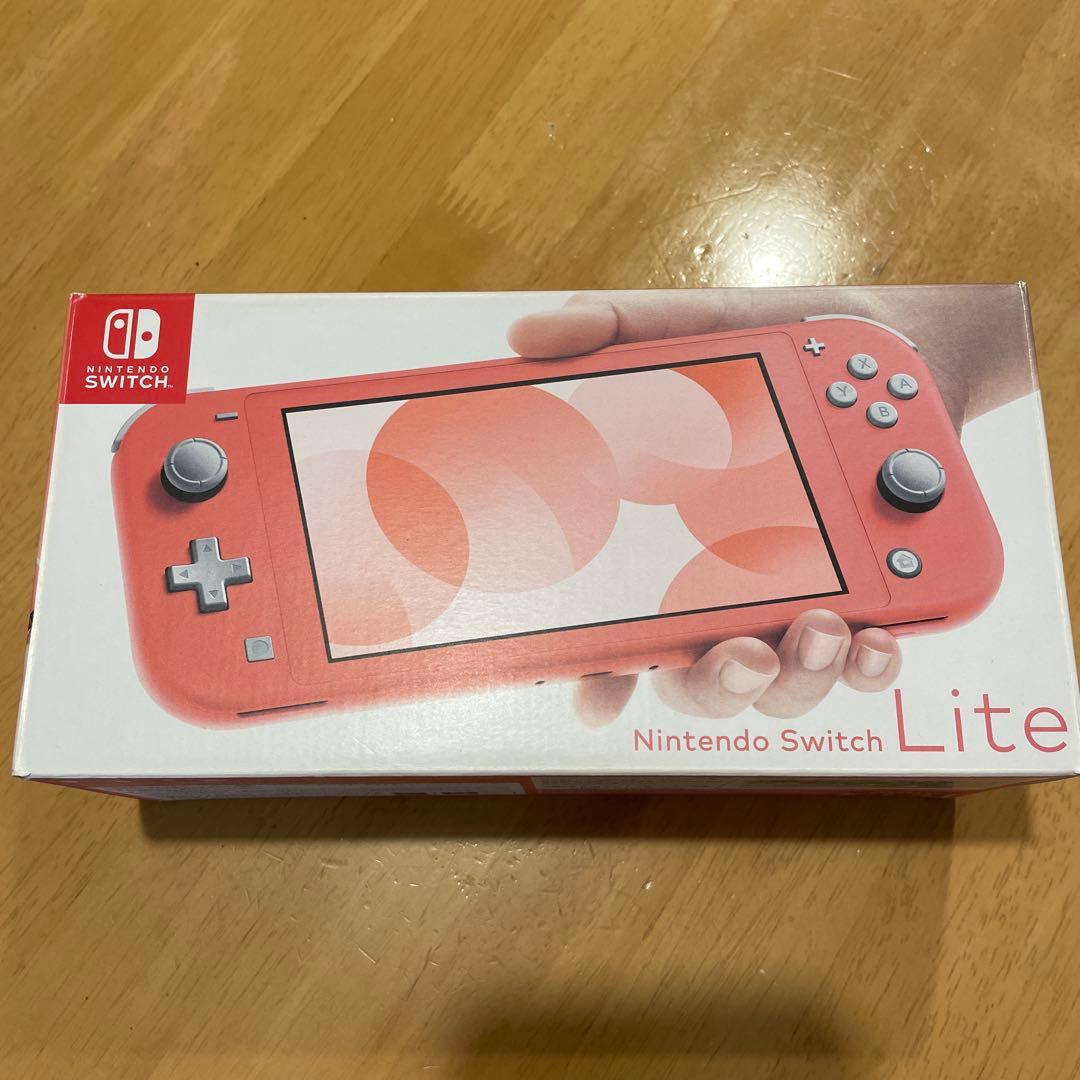 Nintendo Switch Lite コーラル