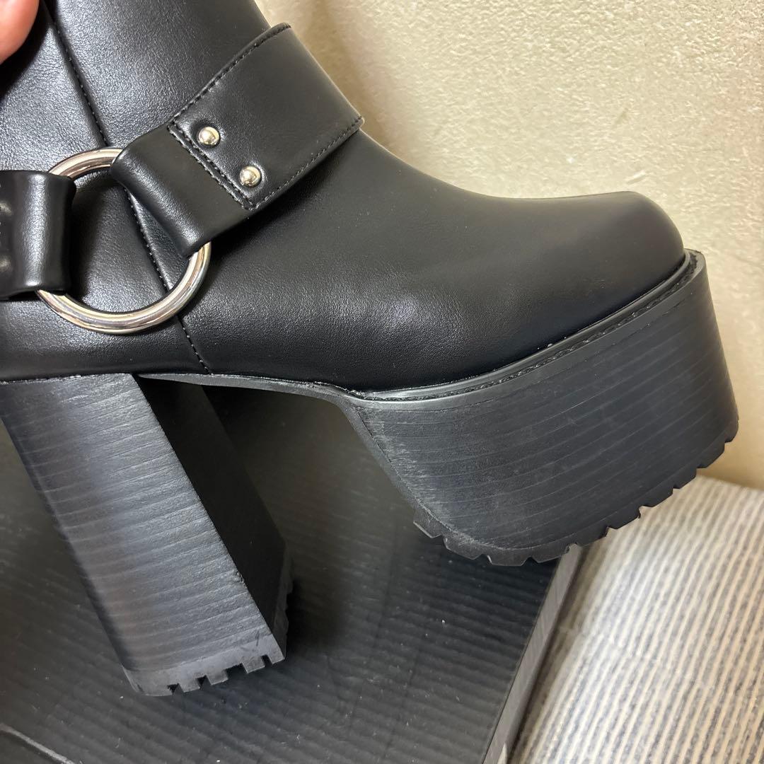 EMODA 新品未使用 チャームバルキーブーツ