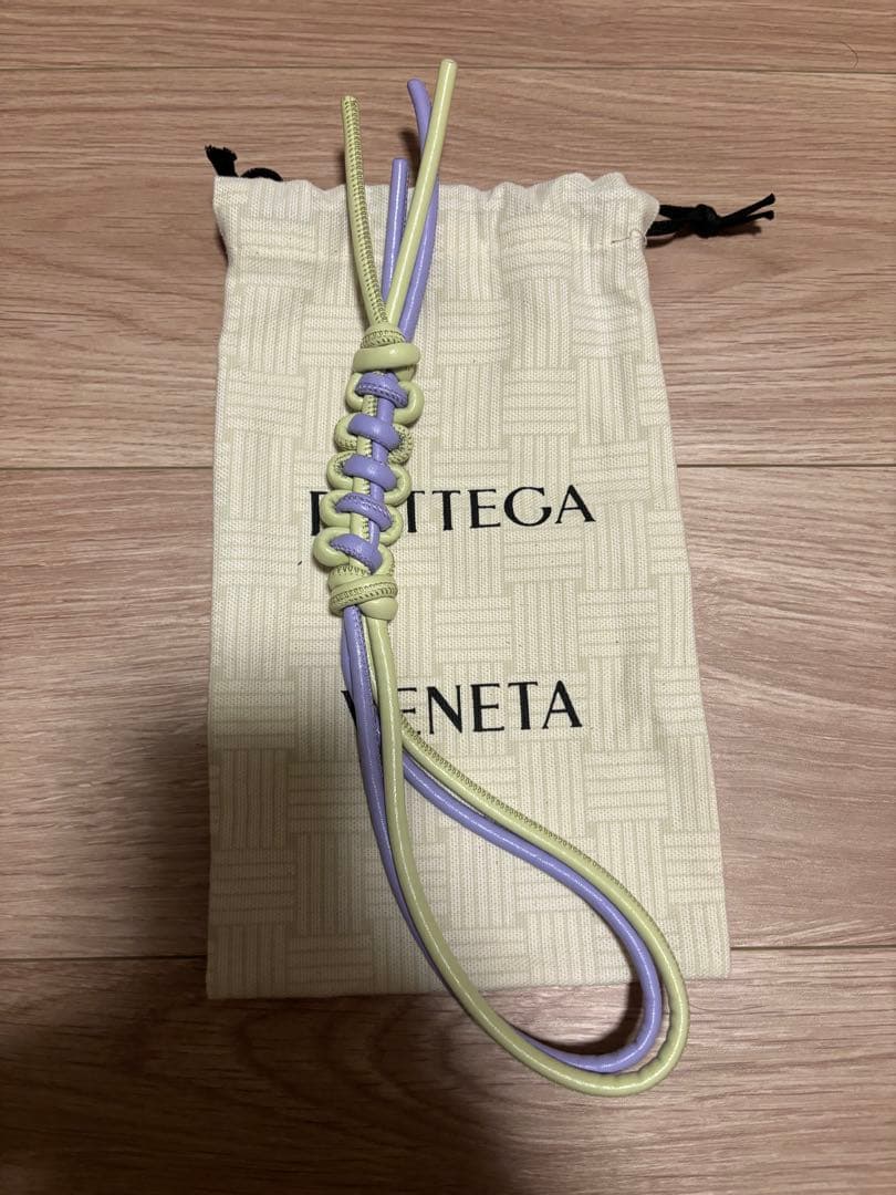 bottega veneta チャーム