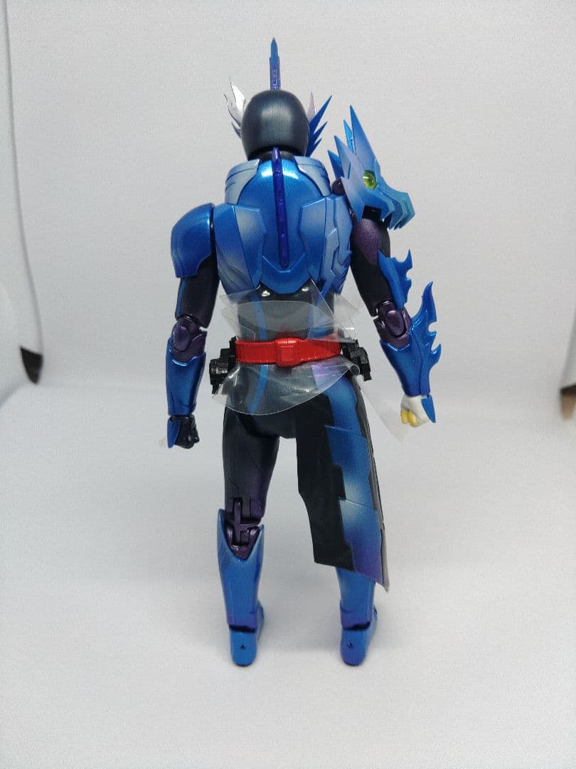 SHFiguarts 仮面ライダークロスセイバー&10聖剣セット