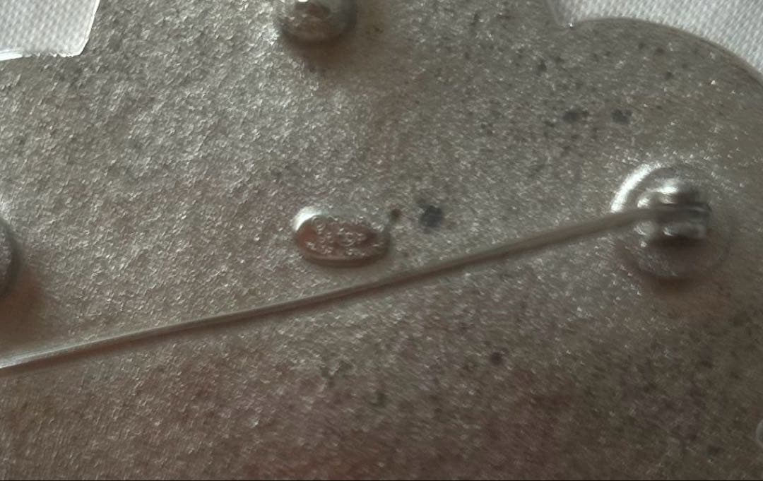 中古　美品　CHANEL シャネル　黒　白　カメリア　ブローチ