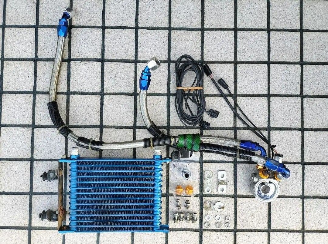 ご*す様 トラストグレッティ オイルクーラー
