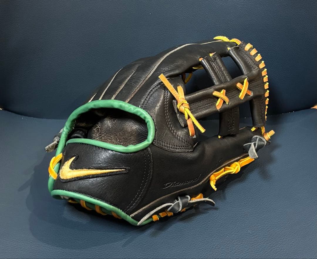 【匿名配送】入手困難ナイキ　オリジナルカスタム　硬式内野