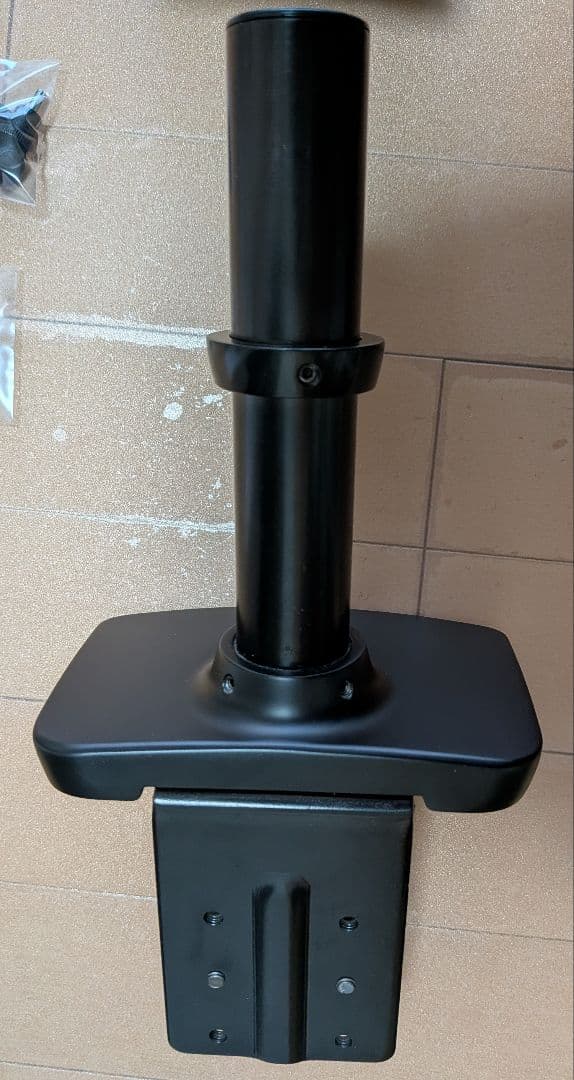 Amazonベーシック デスクマウント シングル モニターアーム