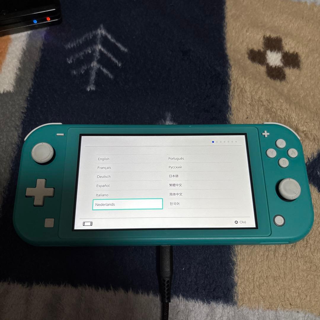 Nintendo Switch Liteターコイズとどうぶつの森、真女神転生V