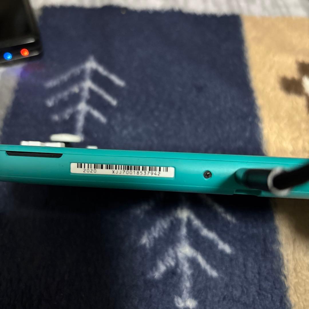 Nintendo Switch Liteターコイズとどうぶつの森、真女神転生V