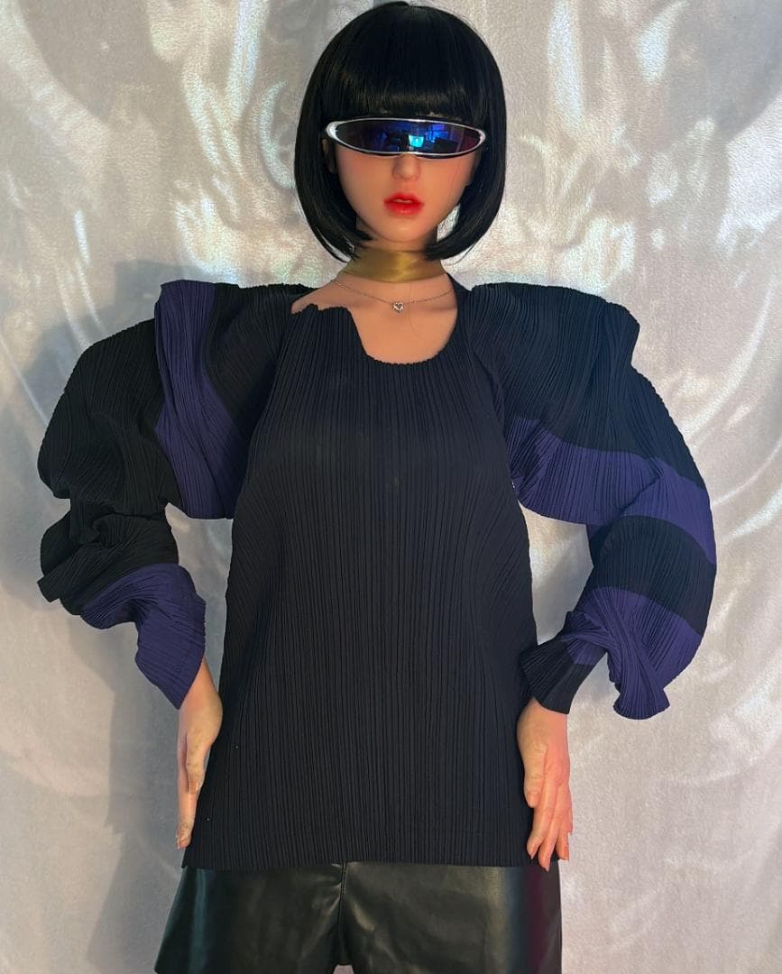 [超希少] ISSEY MIYAKE 平面 二次元 変形 ボーダー入りプリーツ