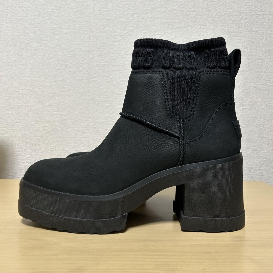 新品 UGG モクシー チェルシー Moxy Chelsea 厚底ブーツ