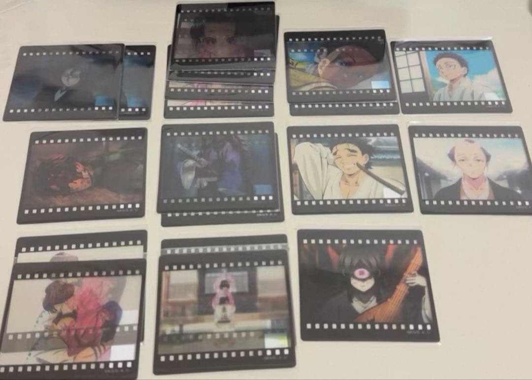 鬼滅の刃　無限城編　ダイニング　お楽しみくじ　フィルム風クリアカード　19点