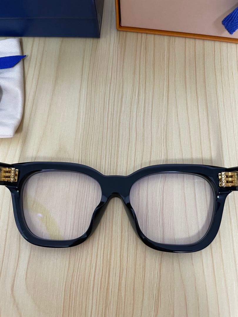 ルイヴィトン　ブラック スクエア型 メガネ